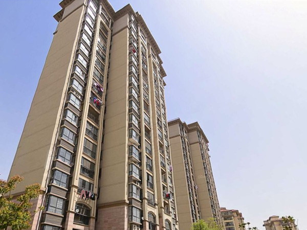 宿州上河城小區定制鋁合金百葉窗、陽臺護欄案例