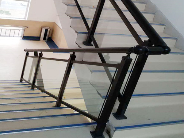 玻璃鋁合金樓梯扶手圖片