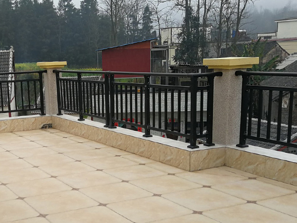 陽臺護欄顏色大全 陽臺護欄顏色大全