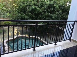 陽臺護(hù)欄選購方法