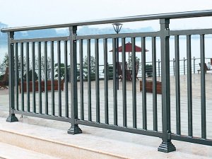 陽臺護(hù)欄選購技巧