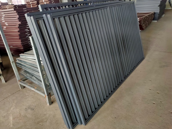 這兩種材料，做小區(qū)外墻百葉窗最適合！