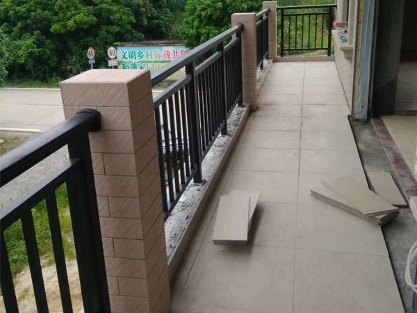 這幾種陽臺欄桿，最受采購人員的青睞！