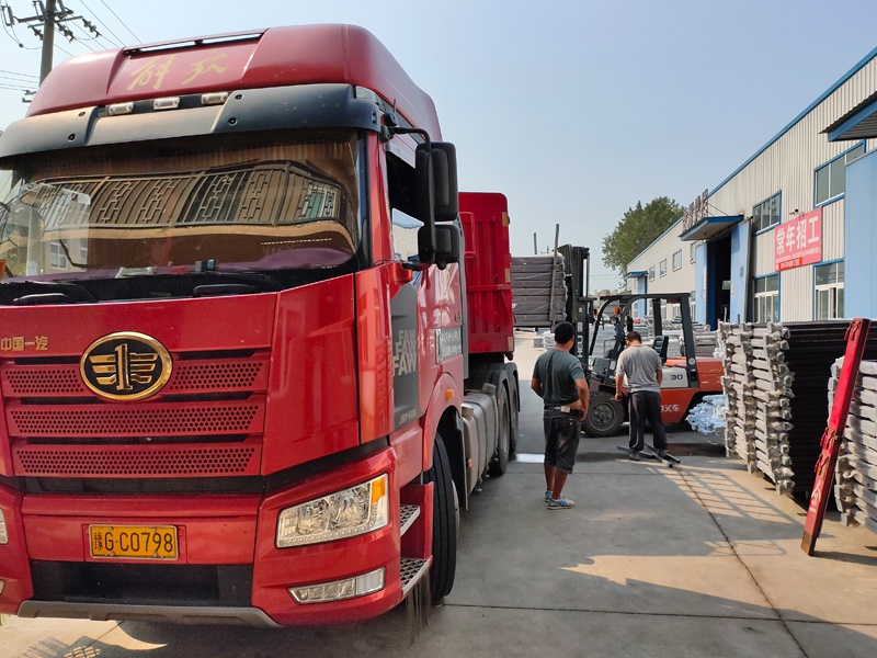 金用護欄2020年9月8日鋅鋼陽臺護欄發(fā)貨! 金用護欄2020年9月8日鋅鋼陽臺護欄發(fā)貨!