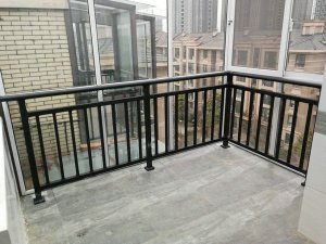 辨別鋅鋼護欄表面處理優劣的方法有哪些？