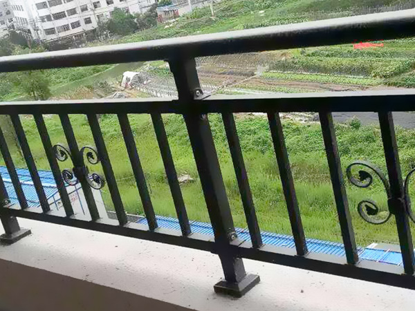 鋅鋼護(hù)欄有什么作用？