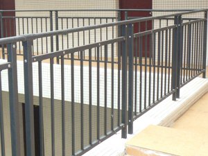 鋅鋼護欄一般多少錢？