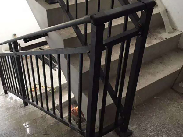 樓梯扶手該怎么選擇？