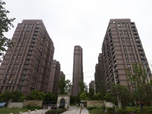 合肥高速時代城小區空調護欄、樓梯扶手定制