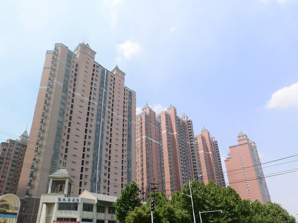 合肥東海星城小區(qū)空調(diào)護(hù)欄、樓梯扶手定制 合肥東海星城小區(qū)空調(diào)護(hù)欄、樓梯扶手定制