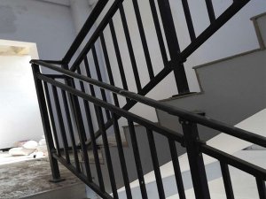 樓梯扶手多少錢一平方米？