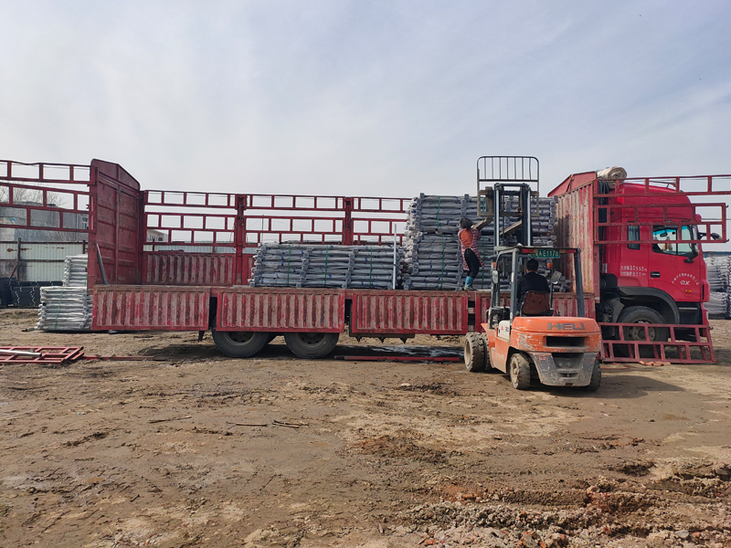 金用護欄2021年3月23日鋅鋼陽臺護欄發(fā)貨! 金用護欄2021年3月23日鋅鋼陽臺護欄發(fā)貨!