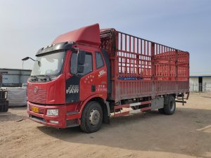 金用護欄2021年4月17日鋅鋼百葉窗發貨！