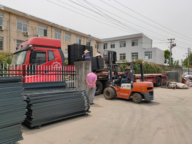 金用護欄2021年5月7日鋅鋼飄窗護欄發貨！