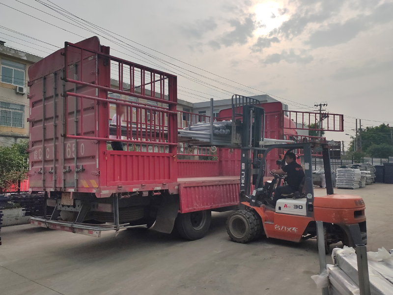 金用護欄2021年5月20日鋅鋼陽臺護欄發貨！