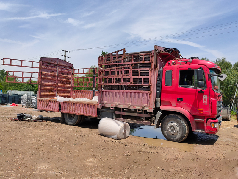金用護欄2021年5月27日鋁合金百葉窗發(fā)貨！