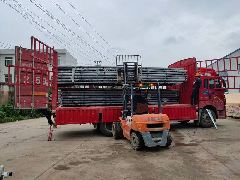 金用護欄2021年7月2日鋅鋼陽臺護欄發貨！