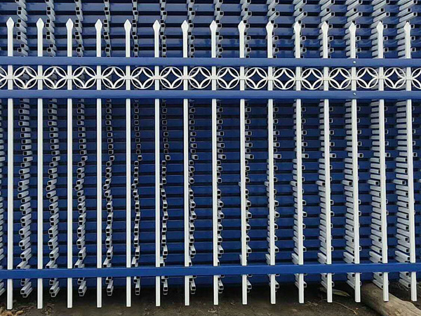 為什么要安裝圍墻護(hù)欄？