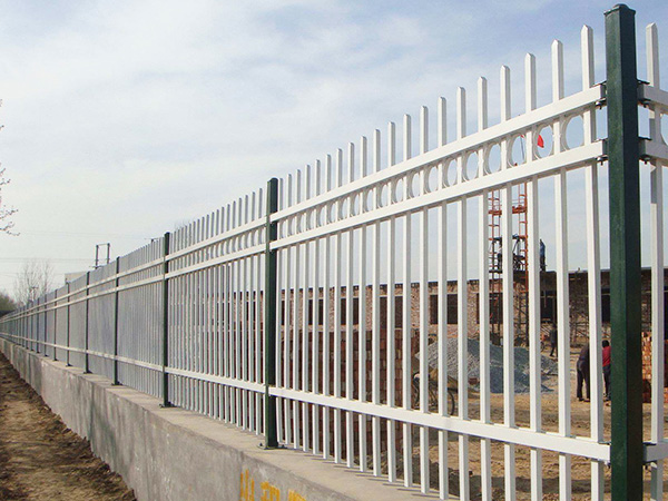 圍墻護欄廠家怎么選? 圍墻護欄廠家怎么選?