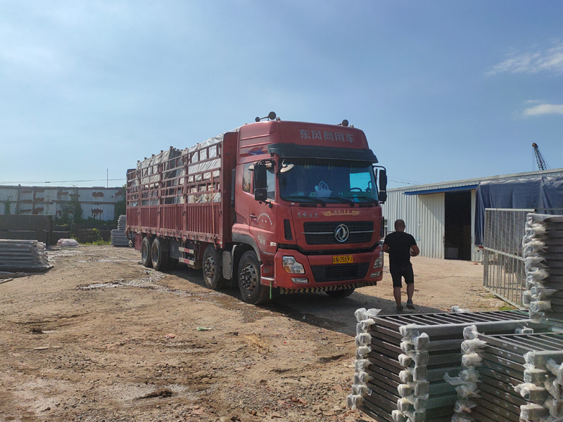 金用護(hù)欄2021年8月4日鋅鋼陽(yáng)臺(tái)護(hù)欄發(fā)貨! 金用護(hù)欄2021年8月4日鋅鋼陽(yáng)臺(tái)護(hù)欄發(fā)貨!