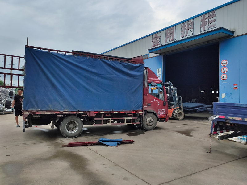 金用護欄2021年8月28日鋅鋼百葉窗發貨！