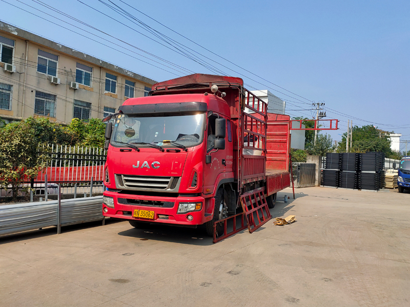 金用護欄2021年9月17日鋅鋼陽臺護欄發貨！