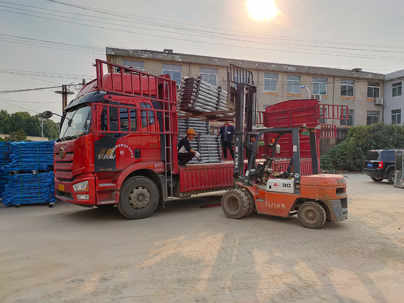 金用護(hù)欄2021年10月26日鋅鋼連廊護(hù)欄發(fā)貨! 金用護(hù)欄2021年10月26日鋅鋼連廊護(hù)欄發(fā)貨!