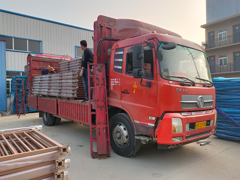 金用護欄2021年11月6日鋅鋼陽臺護欄發貨！