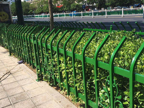 草坪護欄使用壽命