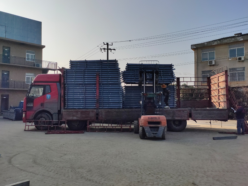 金用護(hù)欄2021年11月30日鋁合金玻璃欄桿發(fā)貨！