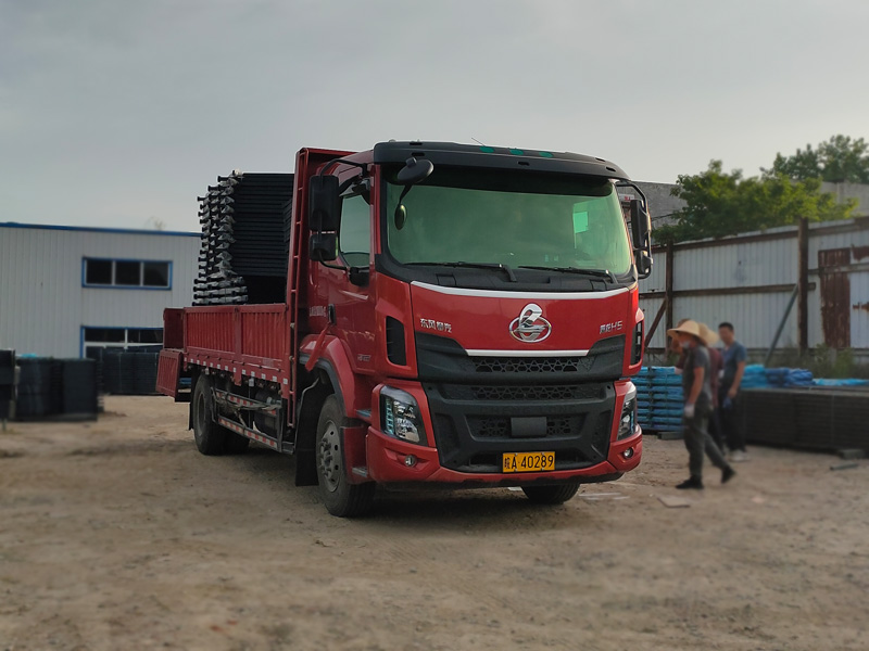 金用護(hù)欄2022年6月15日鋅鋼護(hù)窗欄桿裝車發(fā)貨! 金用護(hù)欄2022年6月15日鋅鋼護(hù)窗欄桿裝車發(fā)貨!