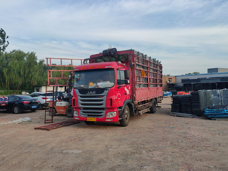 金用護(hù)欄2022年7月14日鋅鋼陽(yáng)臺(tái)護(hù)欄裝車發(fā)貨！