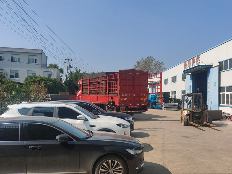 2024年10月24日鋅鋼圍墻護欄裝車發(fā)貨! 2024年10月24日鋅鋼圍墻護欄裝車發(fā)貨!