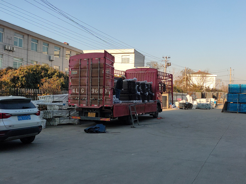 2025年1月10日鋅鋼圍墻護(hù)欄裝車(chē)發(fā)貨! 2025年1月10日鋅鋼圍墻護(hù)欄裝車(chē)發(fā)貨!