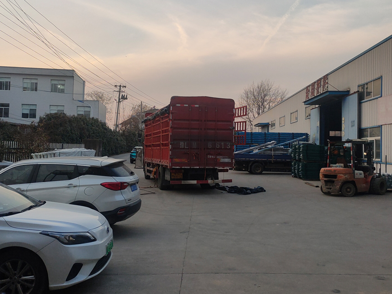  2025年2月13日鋅鋼圍墻護欄裝車發貨！