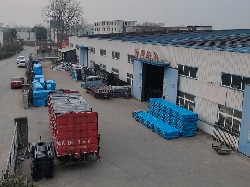 2025年3月11日鋁合金百葉窗裝車發(fā)貨！