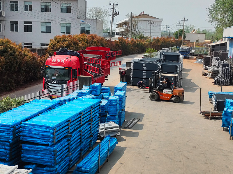 2025年4月9日鋅鋼圍墻護欄裝車發(fā)貨！