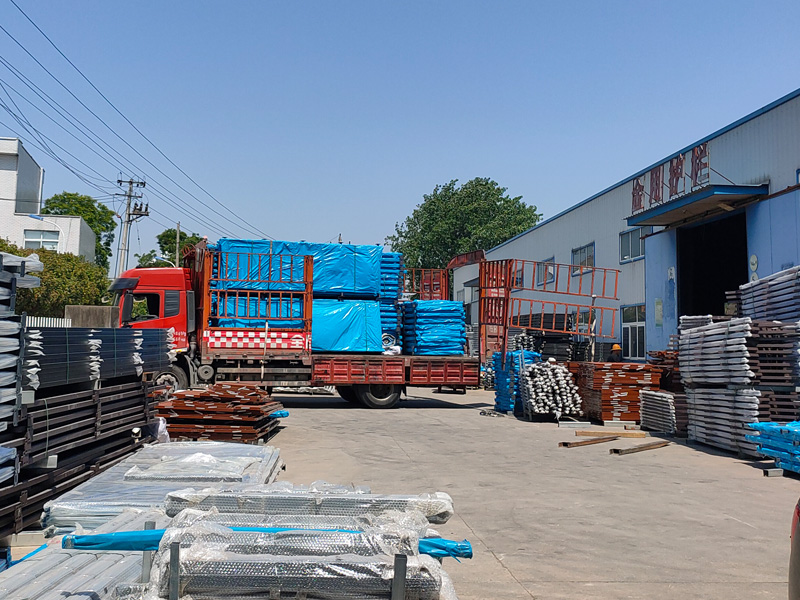 2025年5月15日鋅鋼陽臺護欄裝車發貨！